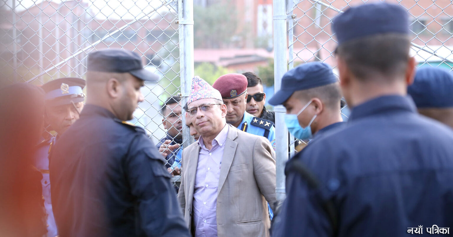 मानव तस्करीमा मुछिएका एमाले नेता अधिकारीलाई मुद्दा चलाउन माग गर्दै रिट निवेदन पेस