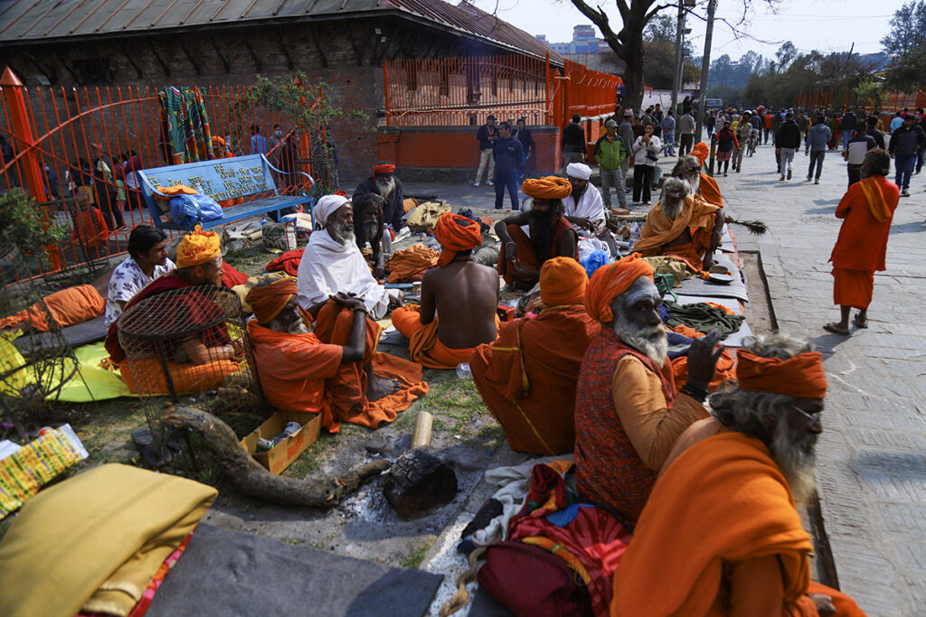 साधुसन्त र नांगाबाबाले खचाखच पाशुपत क्षेत्र