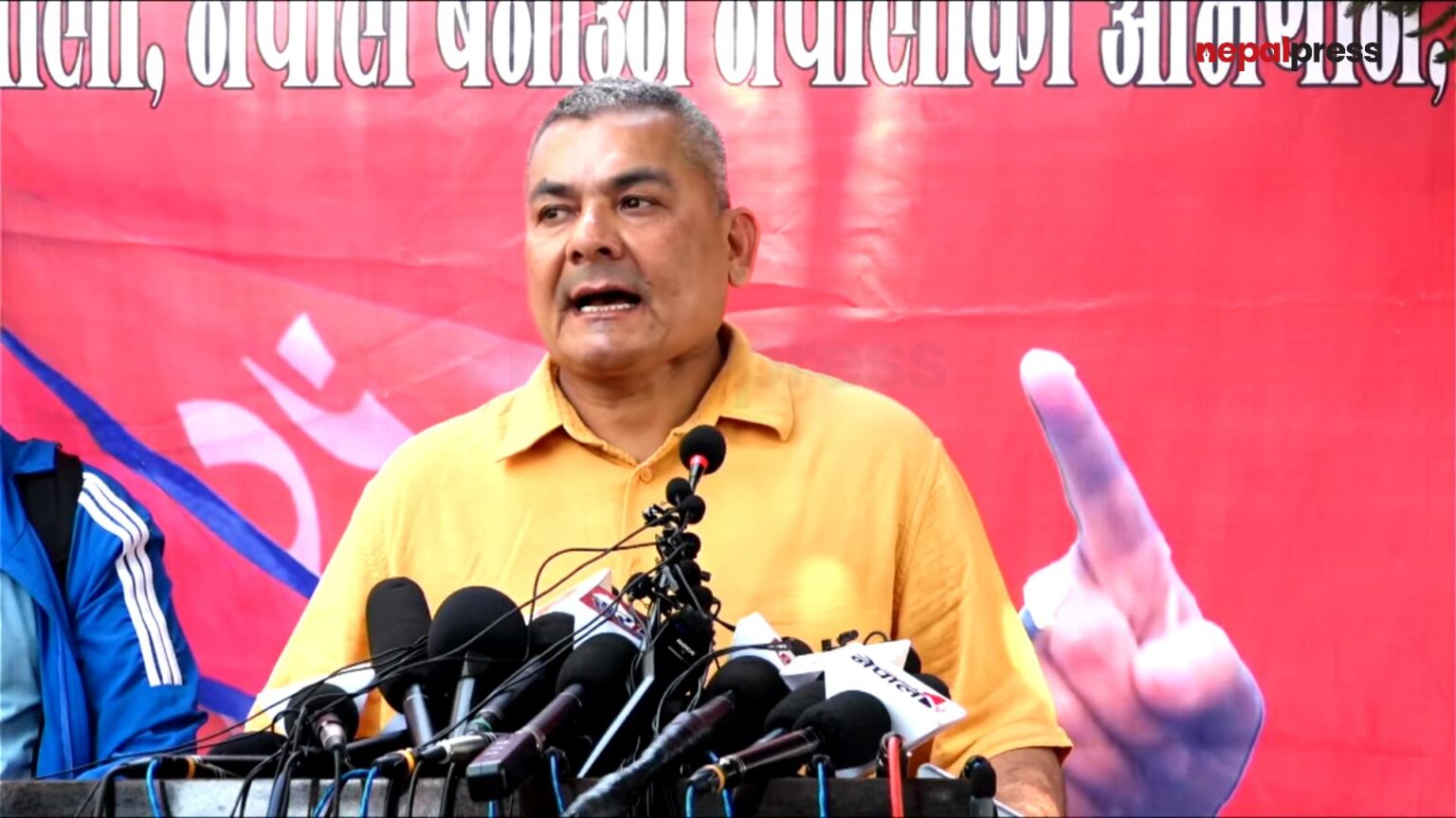 टोखामा ट्रकबाट बरामद २५ करोड विदेशी रकम माओवादीकै हो– दुर्गा प्रसाईं