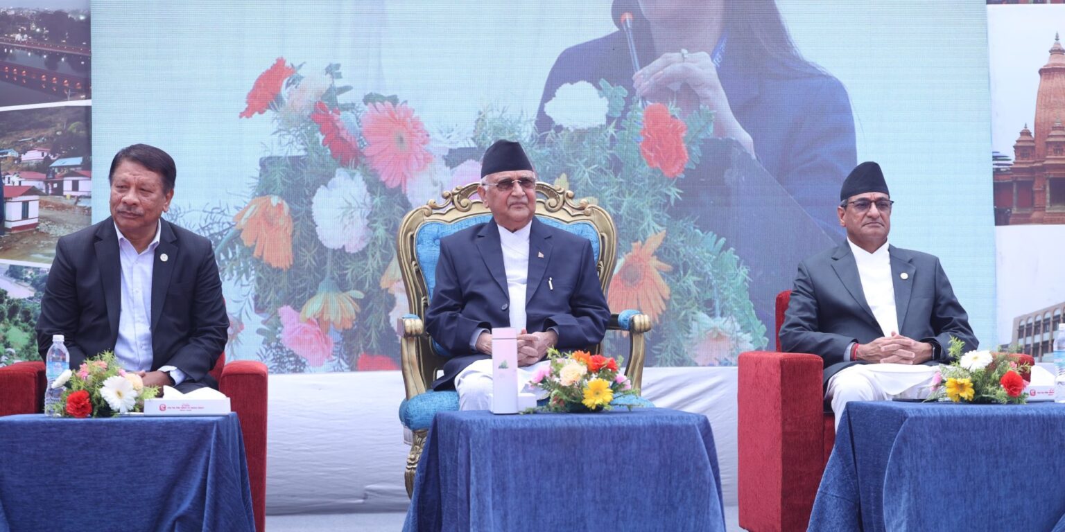 गोरखा भूकम्पको दशक पूरा : भत्किएका संरचना अझै पुनर्निर्माणको पर्खाइमा