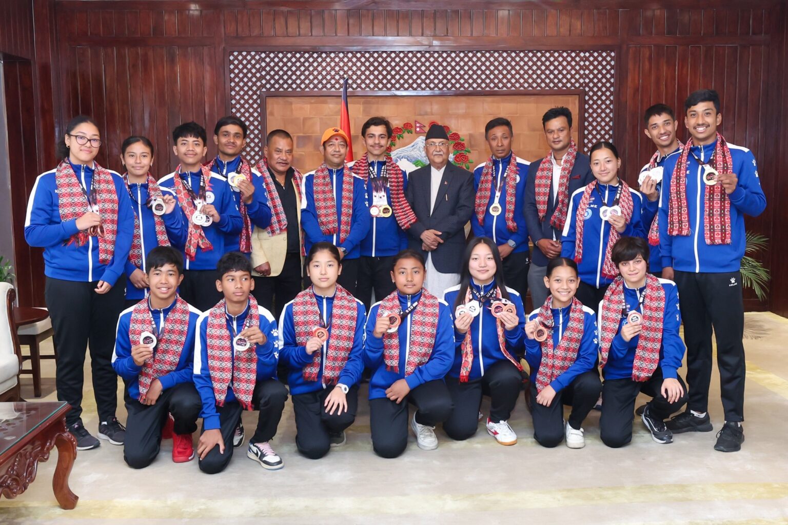 प्रधानमन्त्रीद्वारा दक्षिण एसियाली युुथ टेबल टेनिस खेलका विजेतालाई बधाई ( फोटो फिचर)