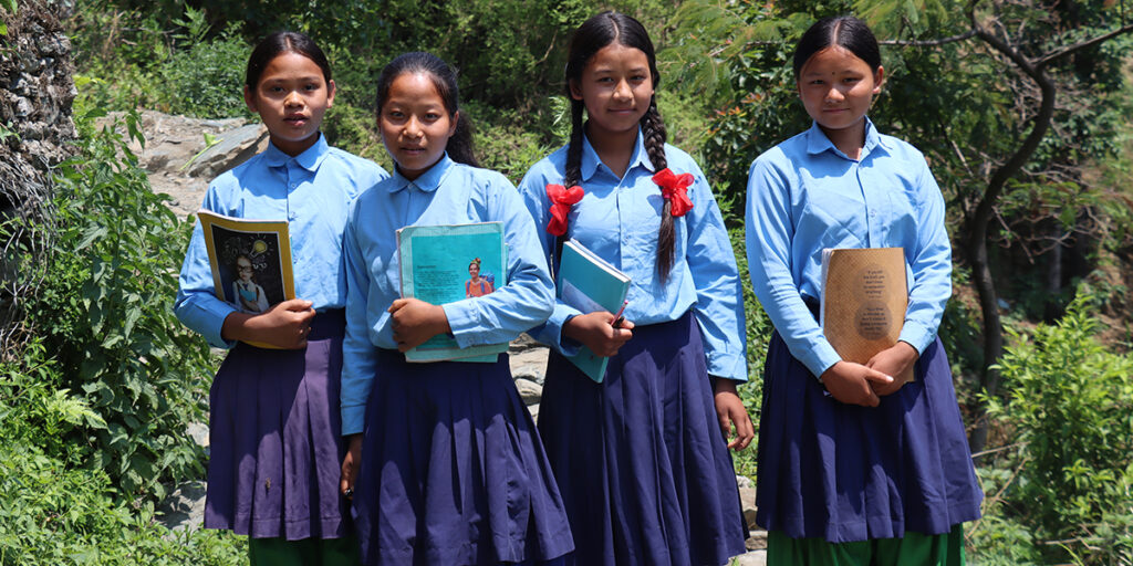 भरतपुरकै उत्कृष्ट विद्यालय बन्यो कान्देश्वरी,पढाइमा अब्बल बन्दै चेपाङ बालबालिका