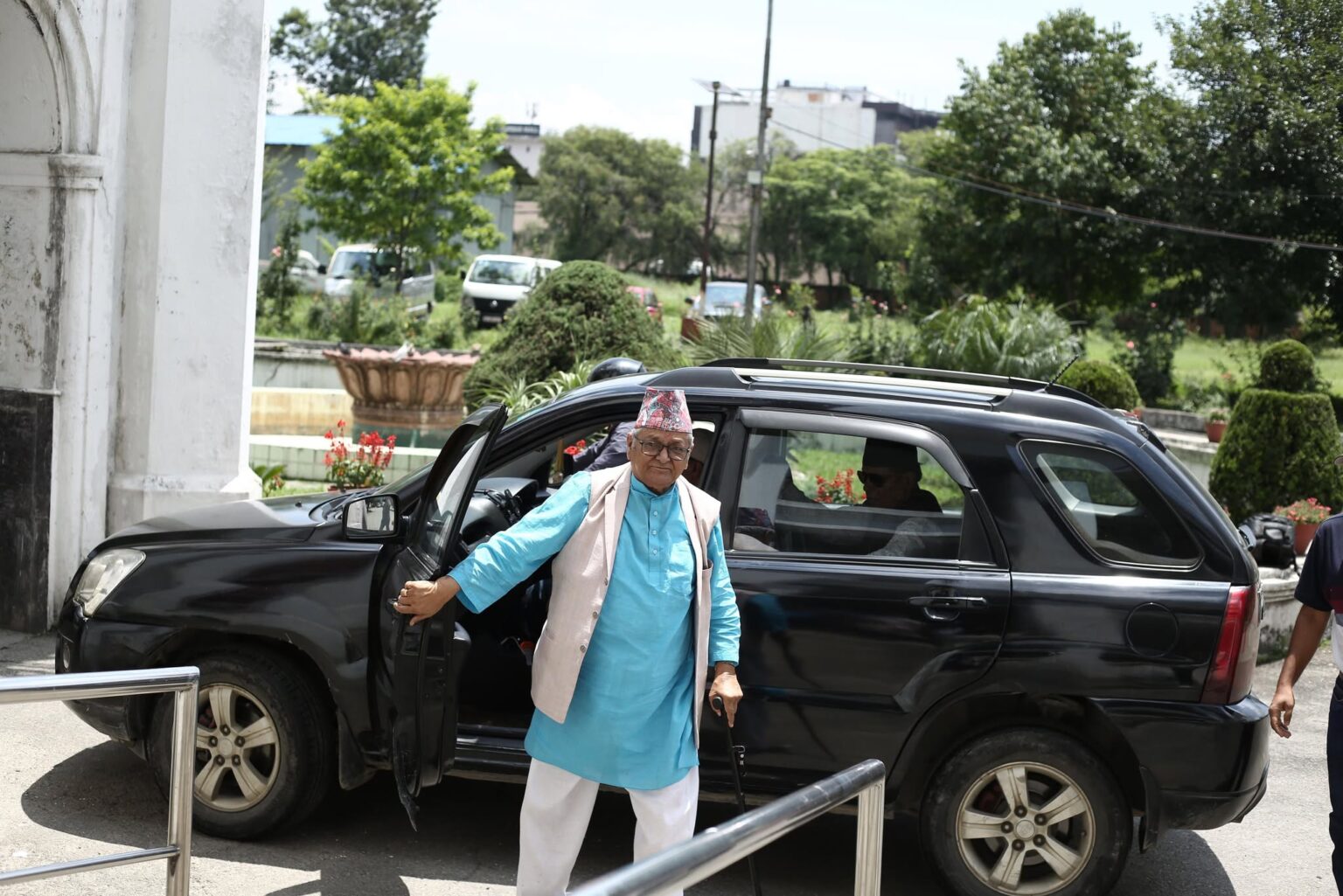 नवराज सुवेदी राजेन्द्र लिङ्देन विरुद्ध पुगे निर्वाचन आयोग