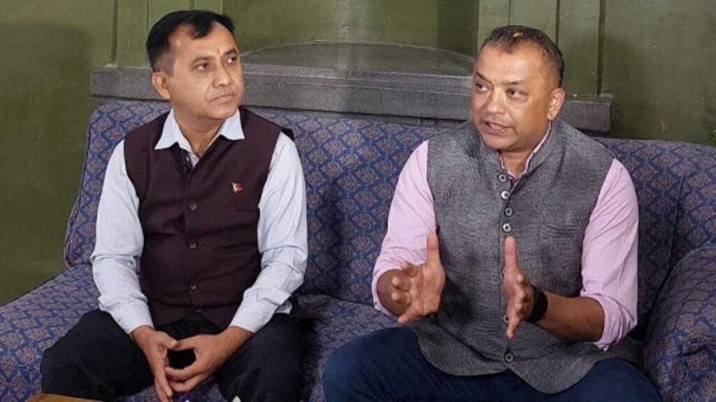 पार्टीबाट सरकारमा गएका मन्त्रीहरुलाई फिर्ता हुन काँग्रेस महामन्त्रीद्धय थापा र शर्माको निर्देशन