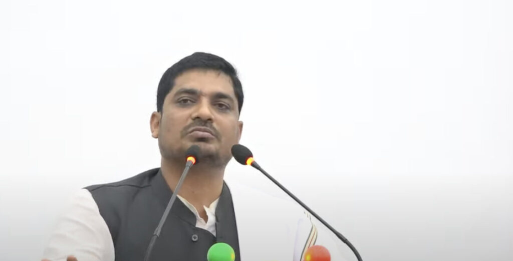 संसदीय विकास कोषको रकममा अनियमितता गरेको आरोपमा सांसद सिंहसहित १६ जनाविरुद्ध भ्रष्टाचार मुद्दा