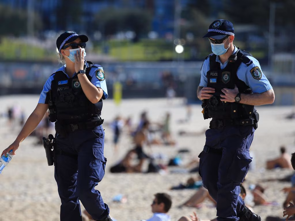 बोन्डी बीच सामूहिक गोलीकाण्ड: सिड्नीमा जुविश महोत्सव भइरहेको पार्कमा गोली चल्दा १० जनाको मृत्यु