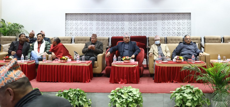 काठमाण्डौमा ईश्वर पोखरेल पक्षधरको छुट्टै भेला, नेतृत्व हस्तान्तरण र पार्टी पुनर्गठनको मुद्दा नछोड्ने निर्णय