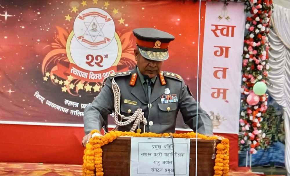 उच्च मनोबलसाथ खटिन आईजीपी अर्यालको निर्देशन