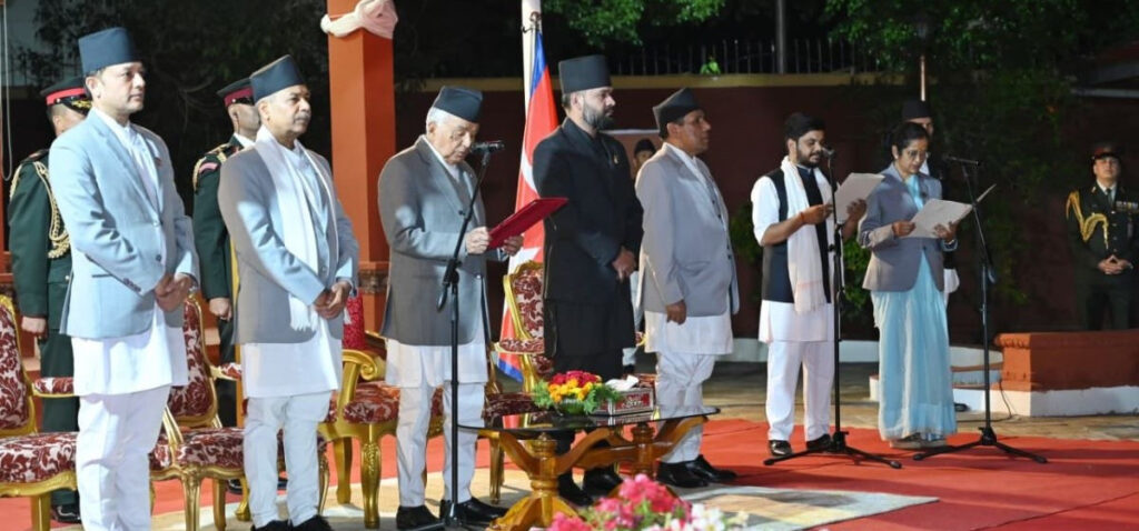 नवनियुक्त दुई मन्त्रीले लिए पद तथा गोपनियताको सपथ