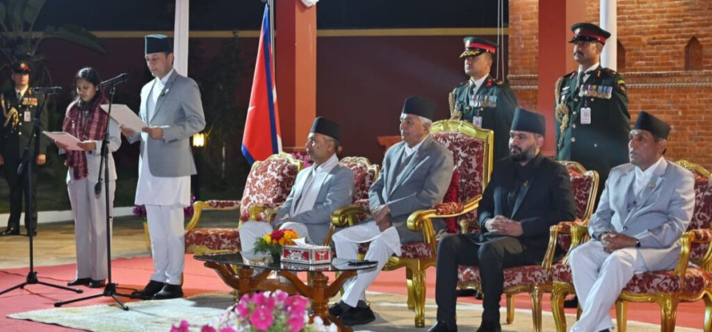 उपसभामुख ठाकुरले लिईन् पद तथा गोपनीयताको शपथ