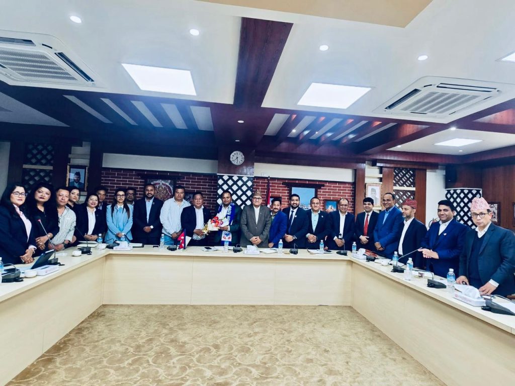 श्रममन्त्री शाहलाई नेपाल वैदेशिक रोजगार व्यवसायी संघको ७ बुँदे सुझाब