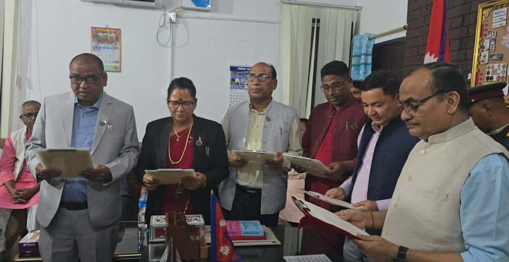 मधेस प्रदेशमा १२ सदस्यीय मन्त्रिपरिषद् विस्तार