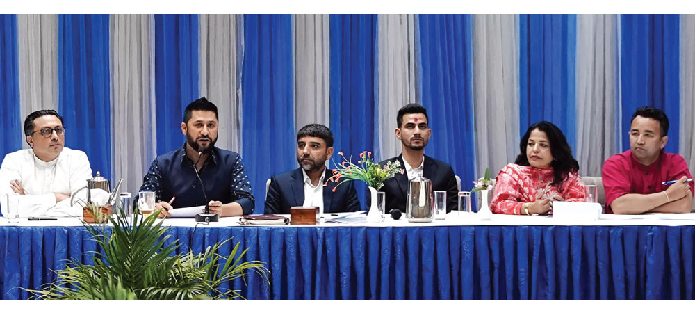 आजबाट चितवनमा रास्वपाको प्रथम महाधिवेशन शुरु हुदै