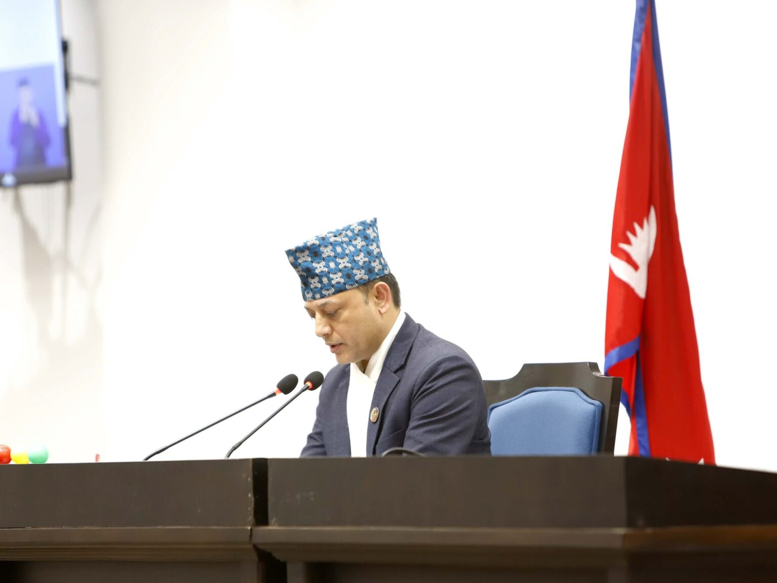 विपक्षीको निरन्तर अवरोधपछि प्रतिनिधि सभा बैठक मंगलबारसम्मका लागि स्थगित
