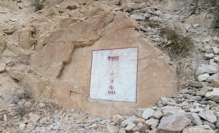नेपाल–चीन सीमा हिल्सा क्षेत्रका तीन सिमास्तम्भ उच्च जोखिममा