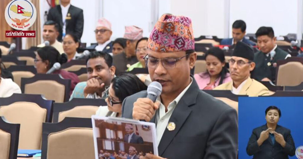 मिडियाको प्रवेशद्वारमा शंकास्पद गाडी प्रकरणमा रास्वपा सचेतकको कडा विरोध