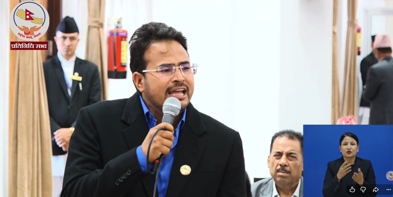 गृहमन्त्री गुरुङलाई ज्ञानेन्द्र शाहीको प्रश्न–तपाई गृहमन्त्री हो कि कन्टेन्ट क्रियटर ?