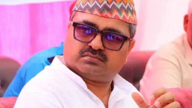 कांग्रेस सांसद अभिषेकप्रताप शाहविरुद्ध पक्राउ पुर्जी जारी