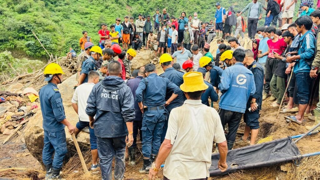 रोल्पा पहिरोमा मृत्यु हुनेको संख्या चार पुग्यो, अन्यको खोजी जारी