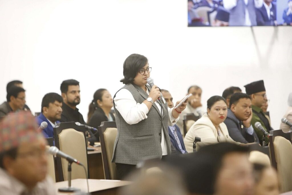 ‘नागरिक बिचल्लीमा परे, लौन सरकार हारगुहार सुनिदिनुपर्यो’–रञ्जु दर्शना