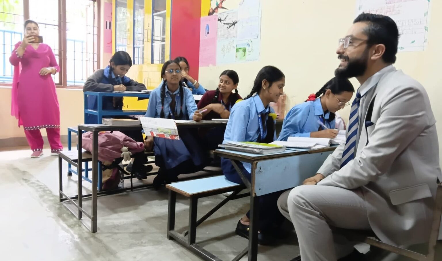 शैक्षिक गुणस्तर सुधारलाई प्राथमिकता –शिक्षामन्त्री पोखरेल
