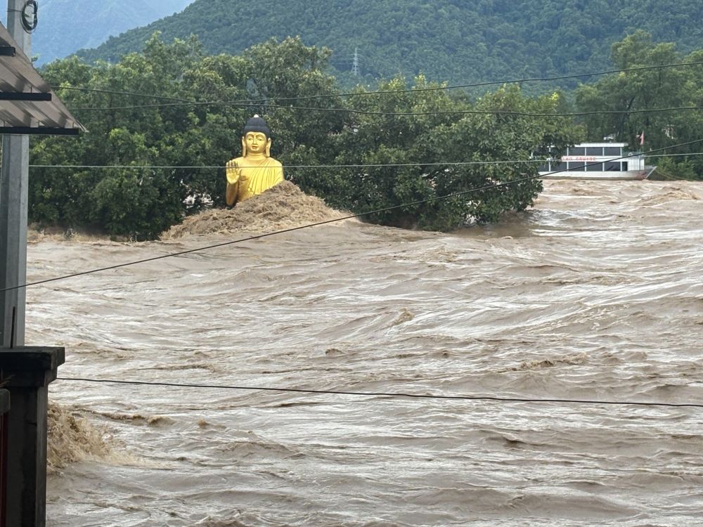 नारायणी नदीमा पानीको सतह हालसम्मकै उच्च